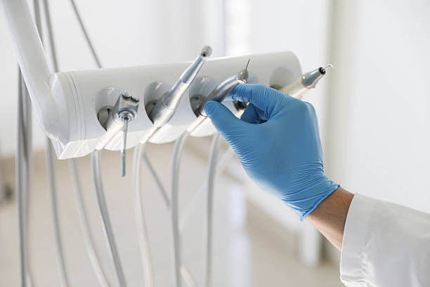 Professional Emergency Dentist technician working in Fords, NJ